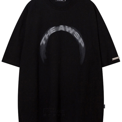 市场上装-T恤-电商T恤