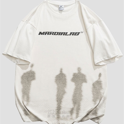 市场上装-T恤-电商T恤