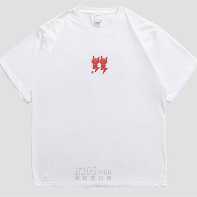 市场上装-T恤-电商T恤