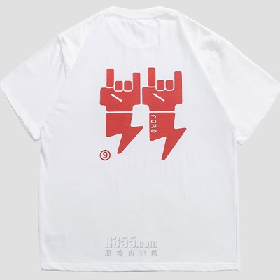 市场上装-T恤-电商T恤