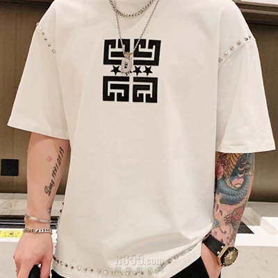 市场上装-T恤-欧货T恤