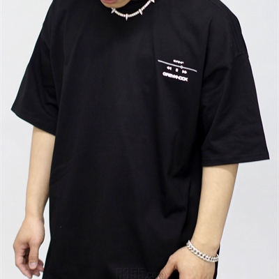 市场上装-T恤-电商T恤