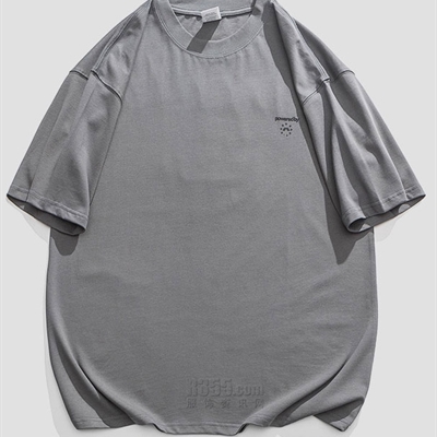 市场上装-T恤-电商T恤