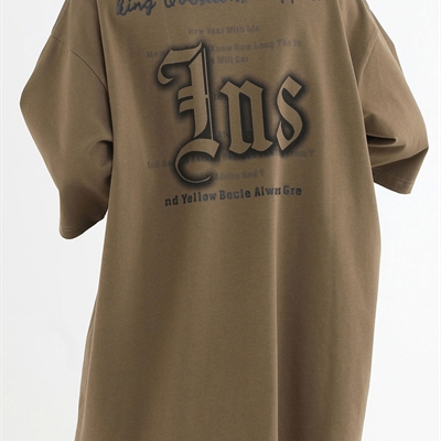 市场上装-T恤-电商T恤