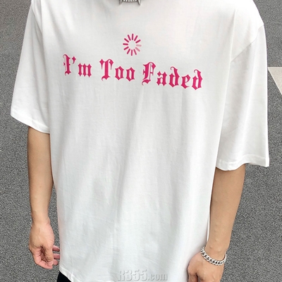 市场上装-T恤-电商T恤