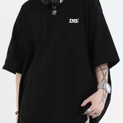 市场上装-T恤-电商T恤