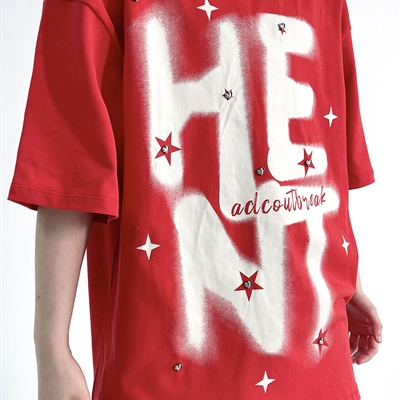 市场上装-T恤-电商T恤