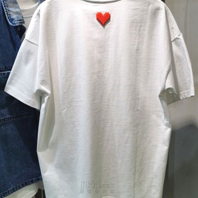 市场上装-T恤-休闲T恤