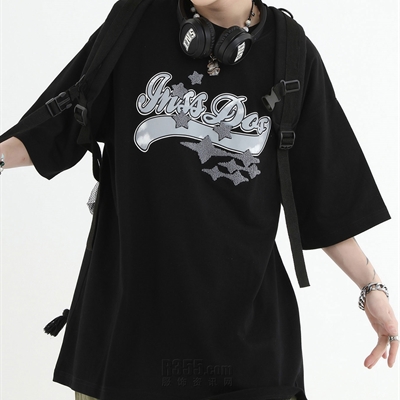 市场上装-T恤-电商T恤