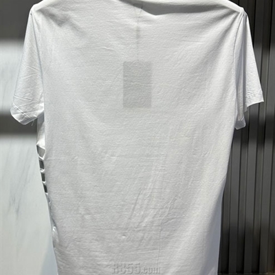 市场上装-T恤-欧货T恤