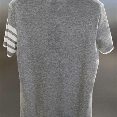 市场上装-T恤-欧货T恤