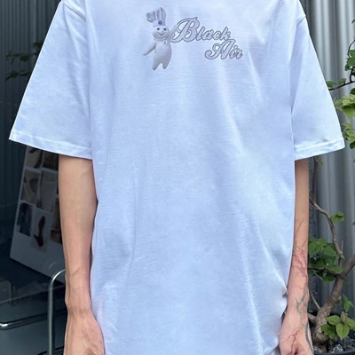 市场上装-T恤-电商T恤