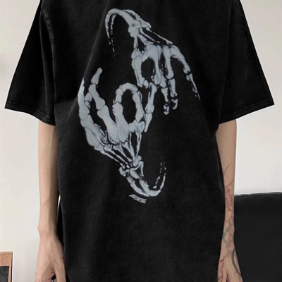 市场上装-T恤-电商T恤