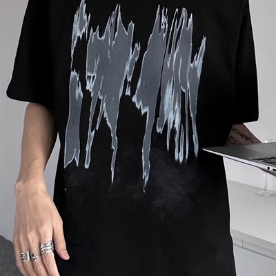 市场上装-T恤-电商T恤