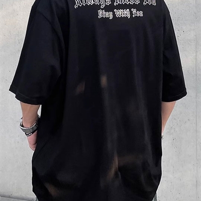 市场上装-T恤-电商T恤