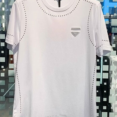 市场上装-T恤-欧货T恤