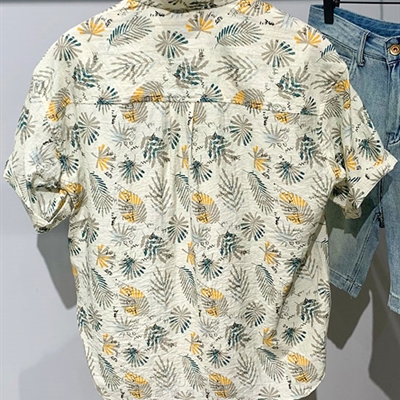 市场上装-衬衫-休闲衬衫