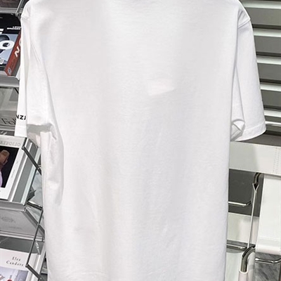 市场上装-T恤-欧货T恤