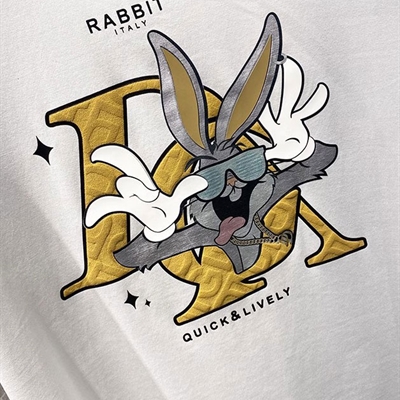 市场上装-T恤-欧货T恤