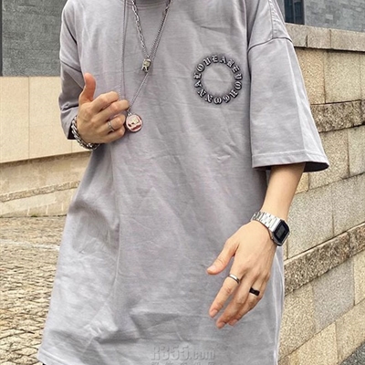 市场上装-T恤-电商T恤