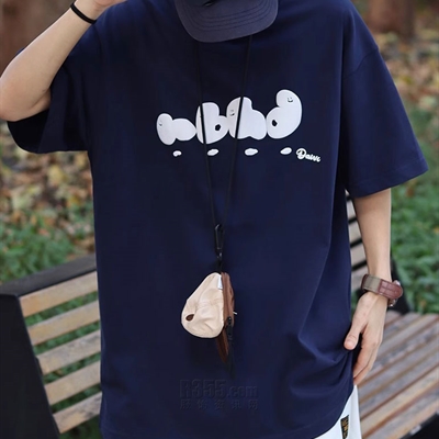 市场上装-T恤-电商T恤