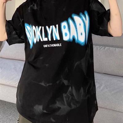 市场上装-T恤-电商T恤