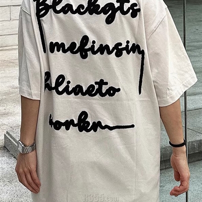 市场上装-T恤-电商T恤