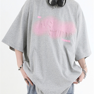 市场上装-T恤-电商T恤