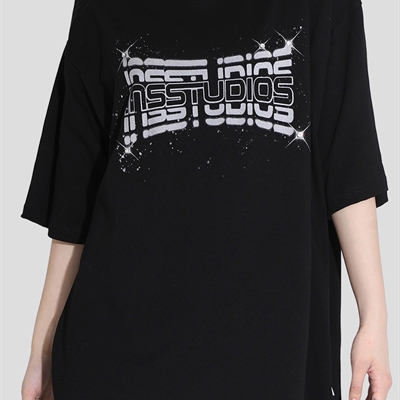 市场上装-T恤-电商T恤