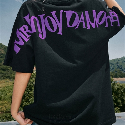 市场上装-T恤-电商T恤