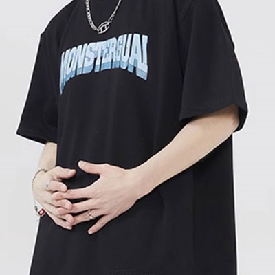 市场上装-T恤-电商T恤