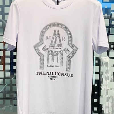 市场上装-T恤-欧货T恤