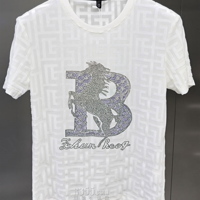 市场上装-T恤-欧货T恤