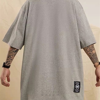 市场上装-T恤-电商T恤