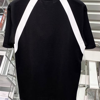 市场上装-T恤-欧货T恤