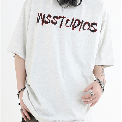 市场上装-T恤-电商T恤