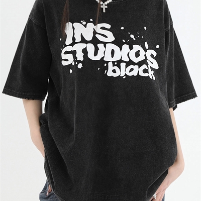 市场上装-T恤-电商T恤