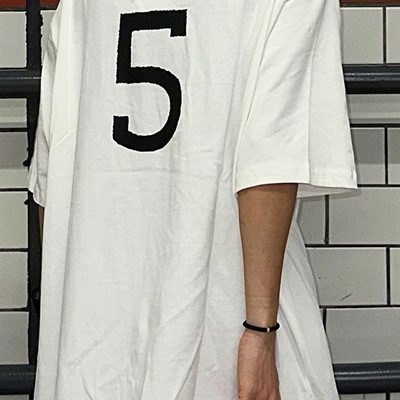 市场上装-T恤-电商T恤