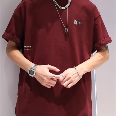 市场上装-T恤-电商T恤