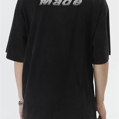 市场上装-T恤-电商T恤