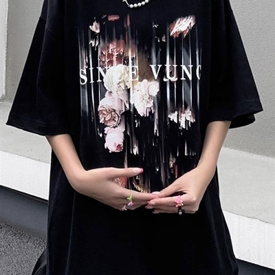 市场上装-T恤-电商T恤