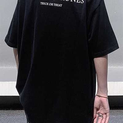 市场上装-T恤-电商T恤