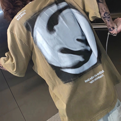 市场上装-T恤-电商T恤