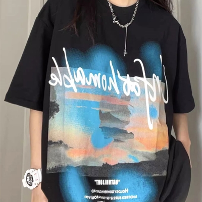 市场上装-T恤-电商T恤