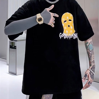 市场上装-T恤-电商T恤