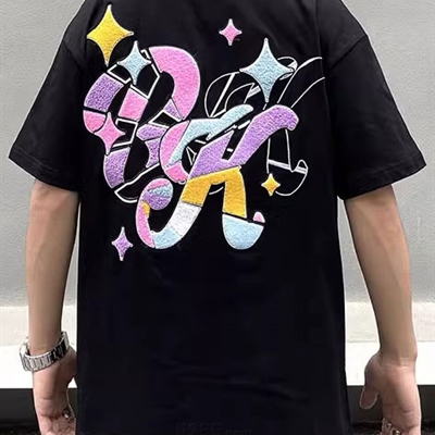 市场上装-T恤-电商T恤