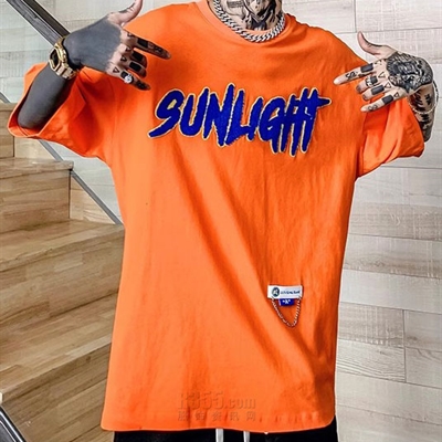 市场上装-T恤-电商T恤