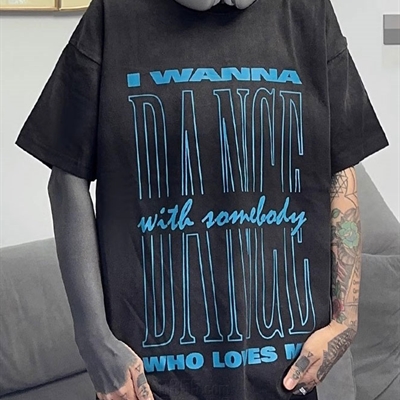 市场上装-T恤-电商T恤