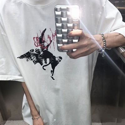 市场上装-T恤-电商T恤