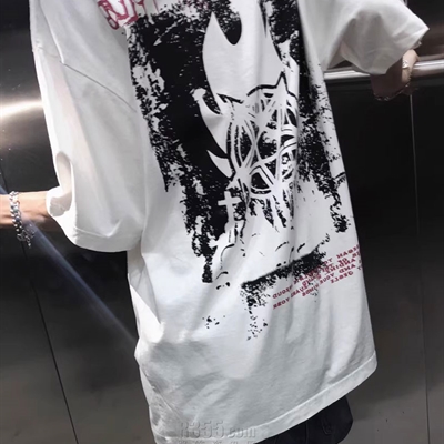 市场上装-T恤-电商T恤